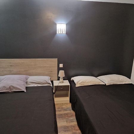Hotel Restaurant Mas Del Gall Castelnou Ngoại thất bức ảnh