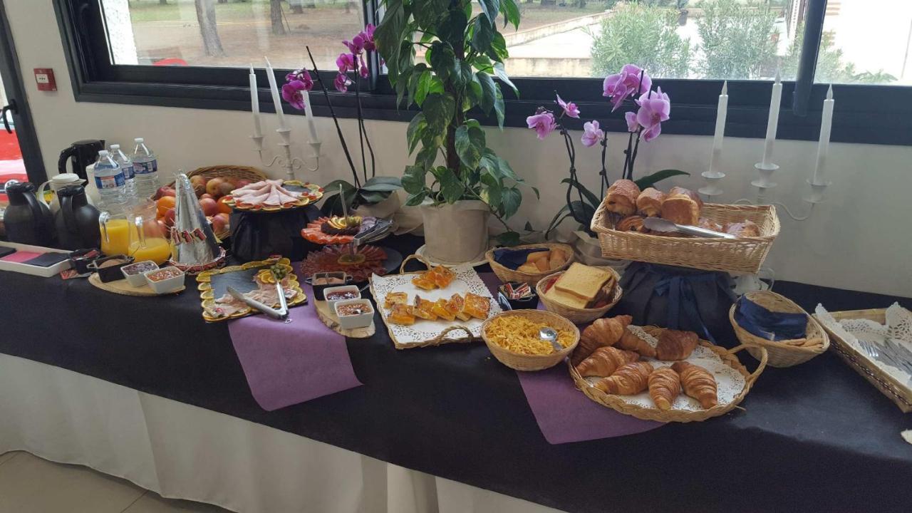 Hotel Restaurant Mas Del Gall Castelnou Ngoại thất bức ảnh