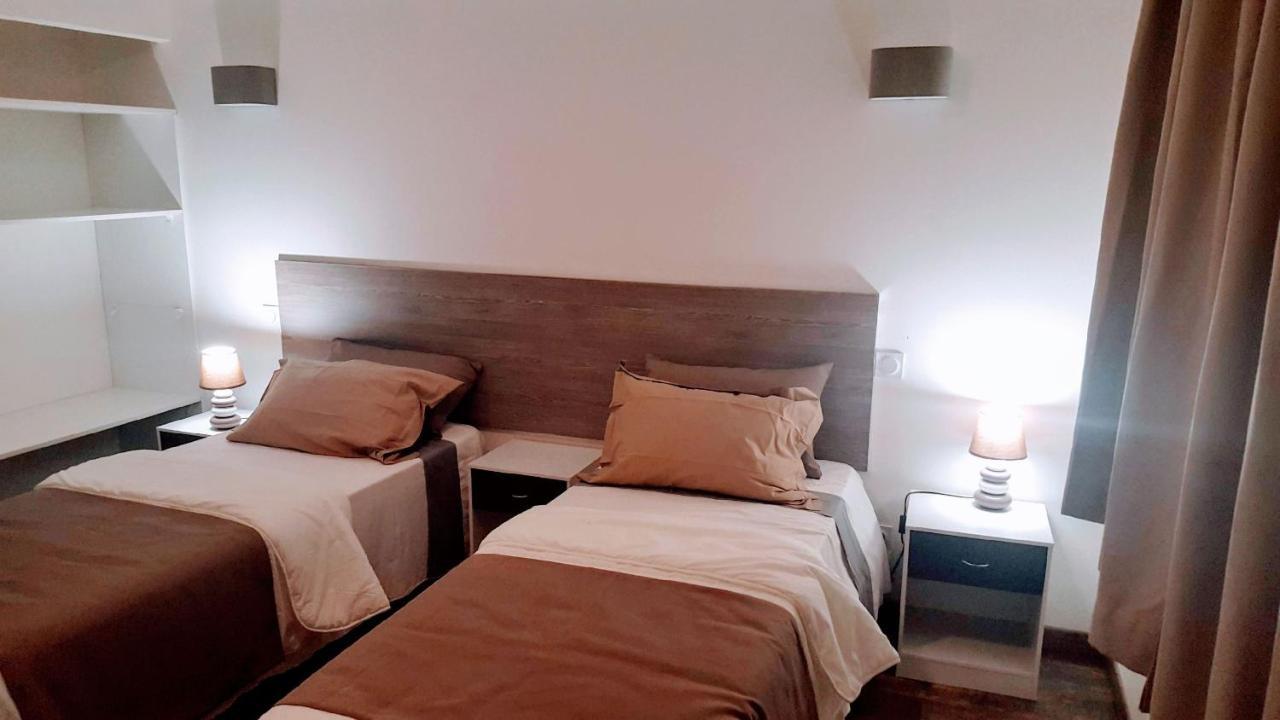 Hotel Restaurant Mas Del Gall Castelnou Ngoại thất bức ảnh