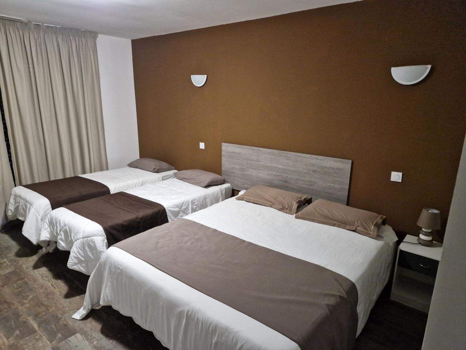Hotel Restaurant Mas Del Gall Castelnou Ngoại thất bức ảnh