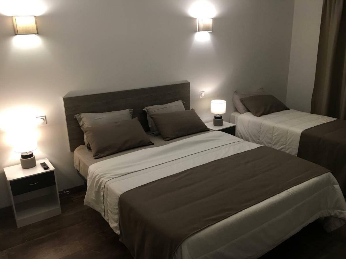 Hotel Restaurant Mas Del Gall Castelnou Ngoại thất bức ảnh