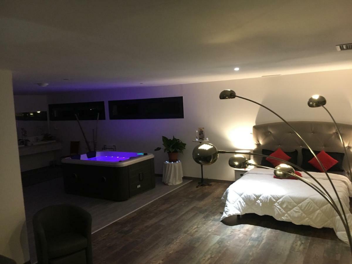 Hotel Restaurant Mas Del Gall Castelnou Ngoại thất bức ảnh