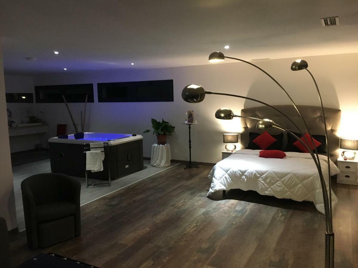 Hotel Restaurant Mas Del Gall Castelnou Ngoại thất bức ảnh